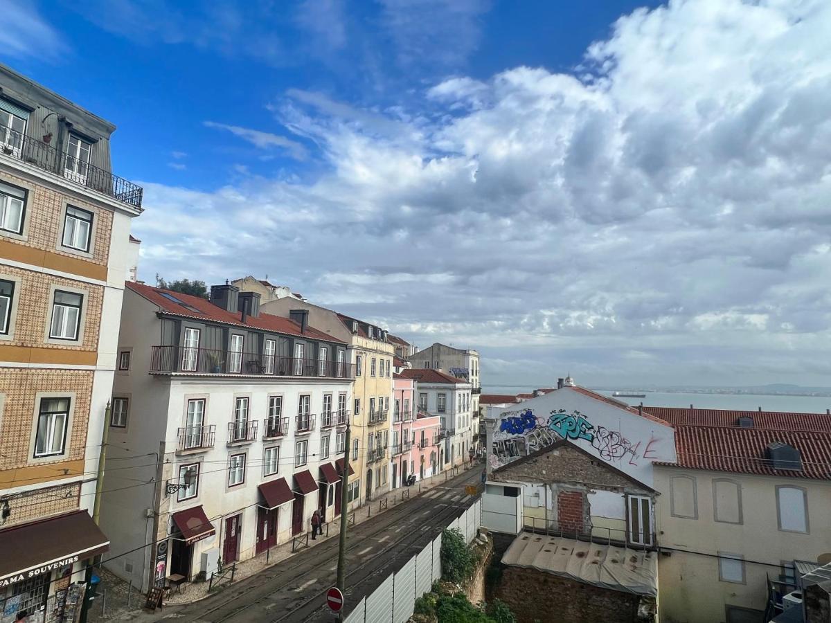 Discover Lisbons History - Stylish Apartment In Alfama Buitenkant foto