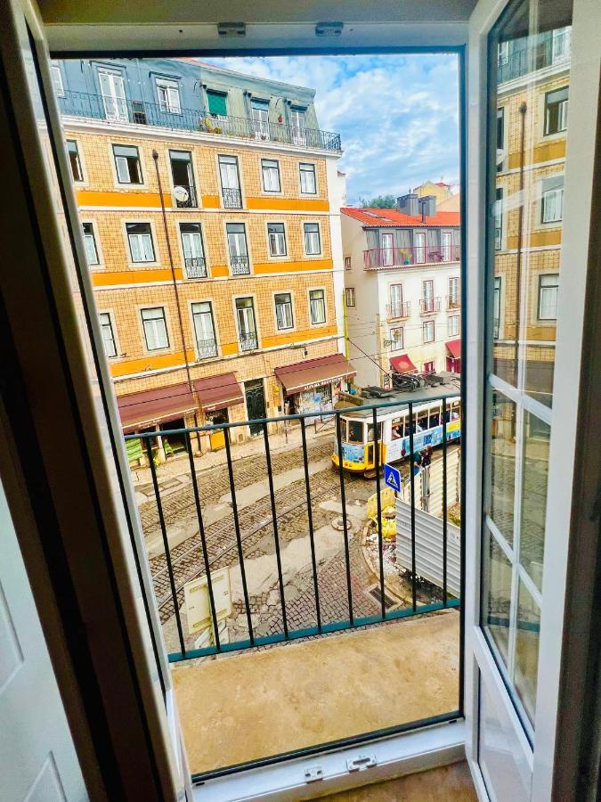 Discover Lisbons History - Stylish Apartment In Alfama Buitenkant foto