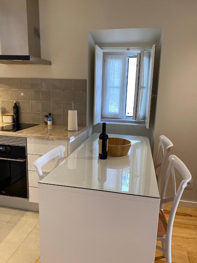 Discover Lisbons History - Stylish Apartment In Alfama Buitenkant foto
