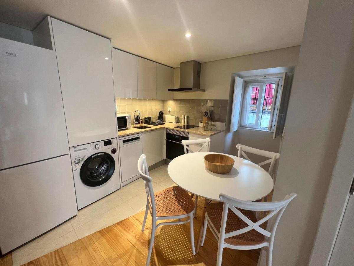 Discover Lisbons History - Stylish Apartment In Alfama Buitenkant foto