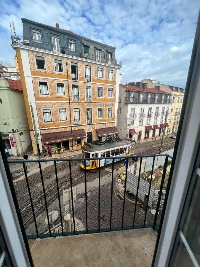 Discover Lisbons History - Stylish Apartment In Alfama Buitenkant foto